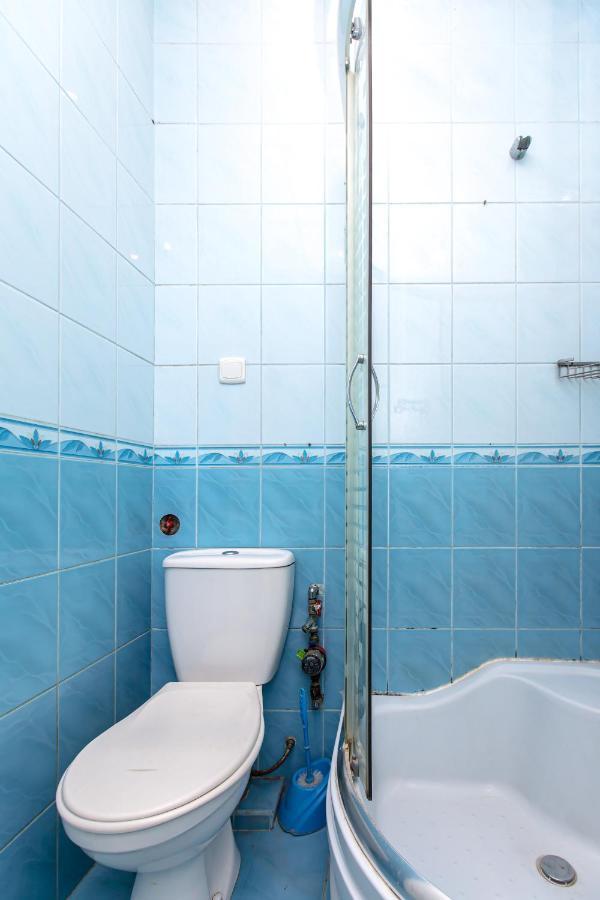 Apartamento Навпроти Вернісажу Біля Оперного Вулиця Театральна 26 Є Балкон Та Інернет Leópolis Exterior foto