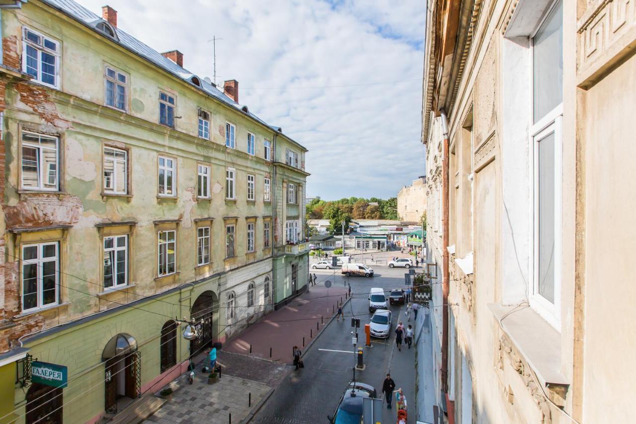 Apartamento Навпроти Вернісажу Біля Оперного Вулиця Театральна 26 Є Балкон Та Інернет Leópolis Exterior foto